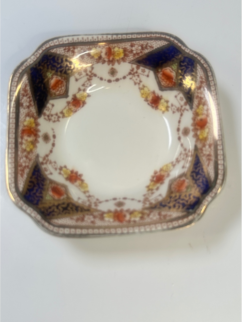 A.J. Wilkinson Royal Staffordshire England Imari Gold Fruit Dessert Bowl #5625